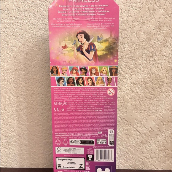 Disney Princess Snow White Doll in Blue and Yellow Gown - Picture 2 of 2